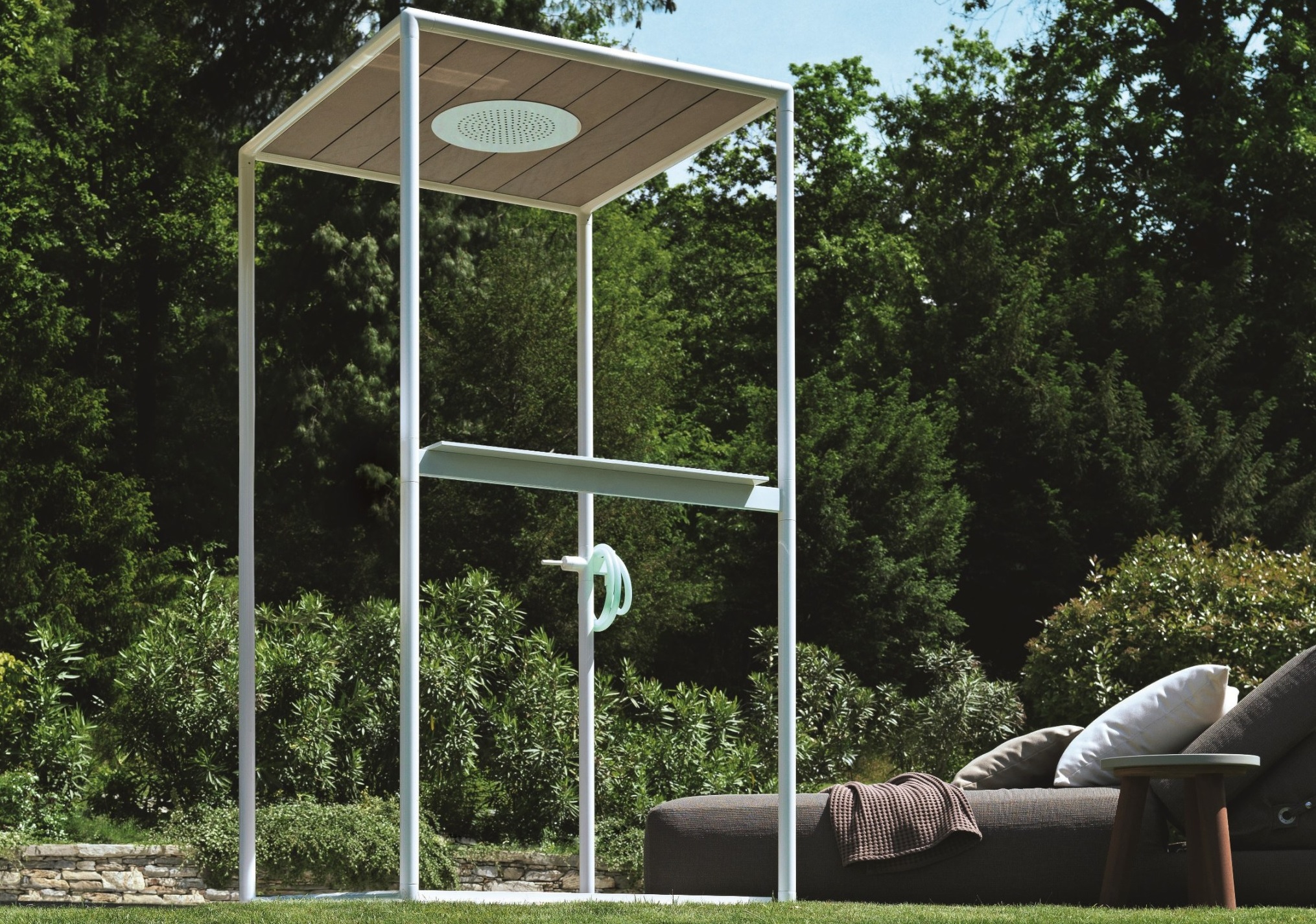 Premiado Wazebo ganha nova versão em dimensões reduzidas, em uma clara valorização do design para espaços pequenos. Fotos: Zucchetti.Kos/Divulgação