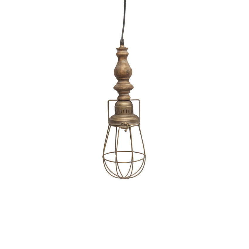 Em madeira e com pintura envelhecida dourada, o Pendente Vintage Cage é da MinDesigns e custa R$ 349. Em madeira e com pintura envelhecida dourada, o Pendente Vintage Cage é da MinDesigns e custa R$ 349.