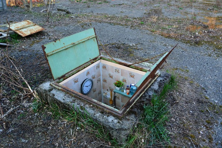 Quartos secretos em bueiros de pequena cidade italiana questionam crise social na Europa Quartos secretos em bueiros de pequena cidade italiana questionam crise social na Europa
