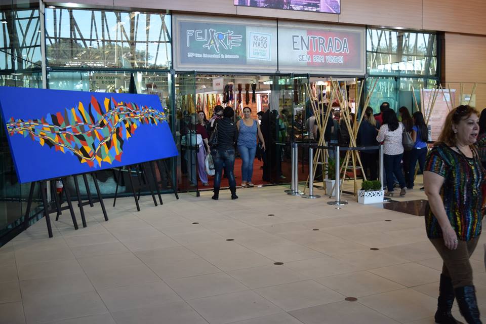 Feira Internacional de Artesanato Fiarte acontece até domingo (22) no Expo Renault Barigüi. 