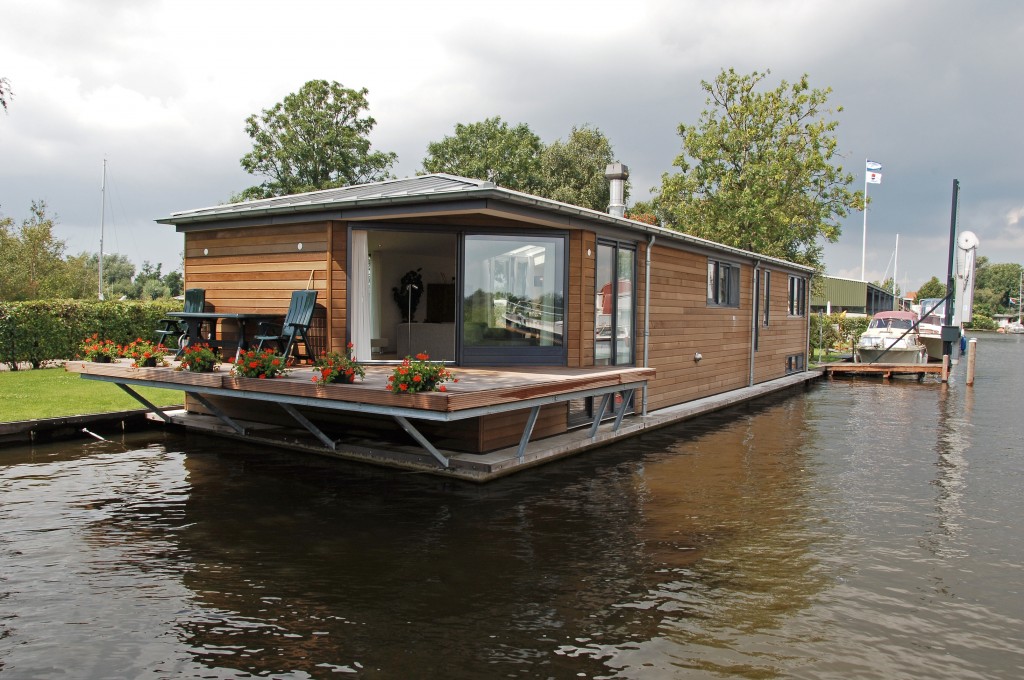 Casas aquáticas da Vila de Aalsmeer, na Holanda. Foto: Aalsmeer Header/Divulgação