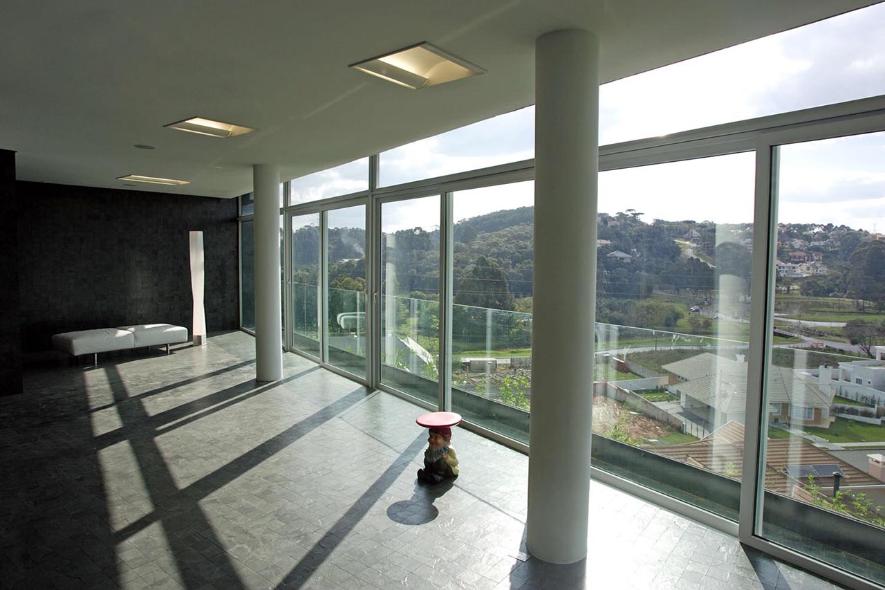 Casa em Curitiba está entre as seis mais surpreendentes do país Casa em Curitiba está entre as seis mais surpreendentes do país