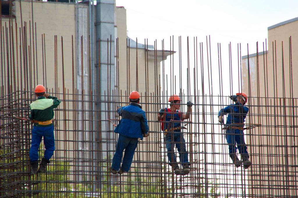 Arquitetos alertam para risco de obras sem projeto liberadas pela Lei das Estatais Obras públicas, de acordo com o texto da Lei das Estatais, poderão ser contratadas sem projeto básico e executivo.
Foto: Pixabay