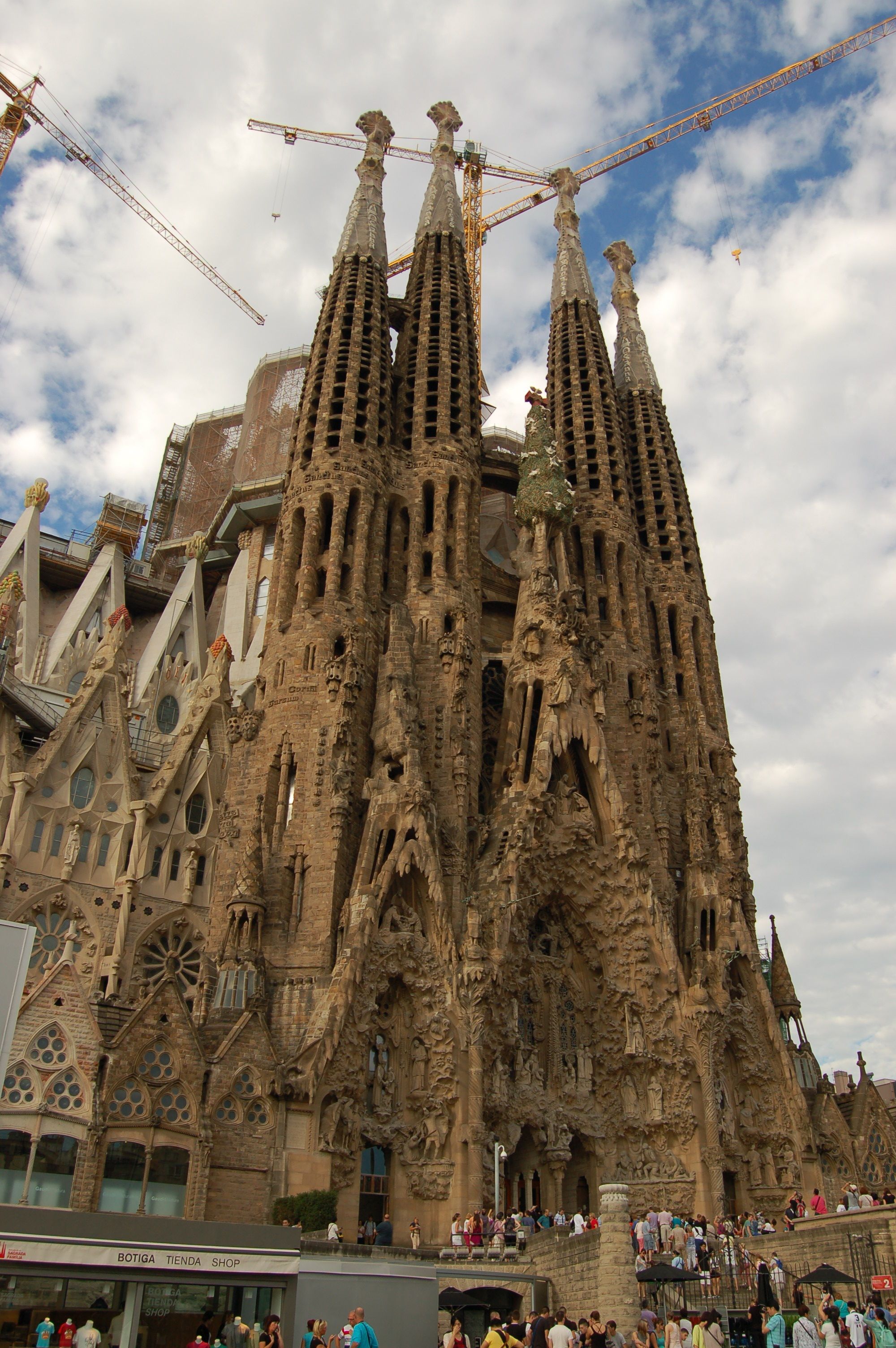 O Templo Expiatório da Sagrada Família, um dos principais ícones da obra de Gaudí. Foto: Pixabay O Templo Expiatório da Sagrada Família, um dos principais ícones da obra de Gaudí. Foto: Pixabay