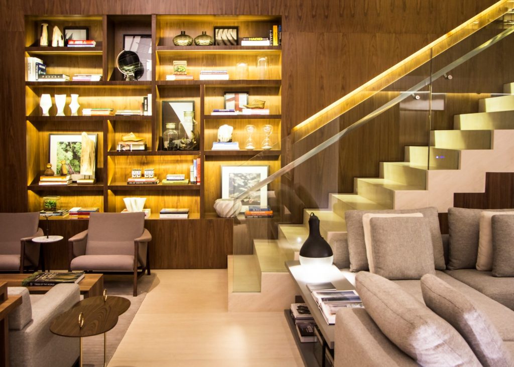 Um dos melhores hotéis urbanos do mundo fica em Curitiba Lobby do Nomaa Hotel, em Curitiba. Empreendimento é o único brasileiro na lista de finalistas do Prêmio Best Urban Hotel, promovido pela revista de design e lifestyle Wallpaper.
Foto: Divulgação