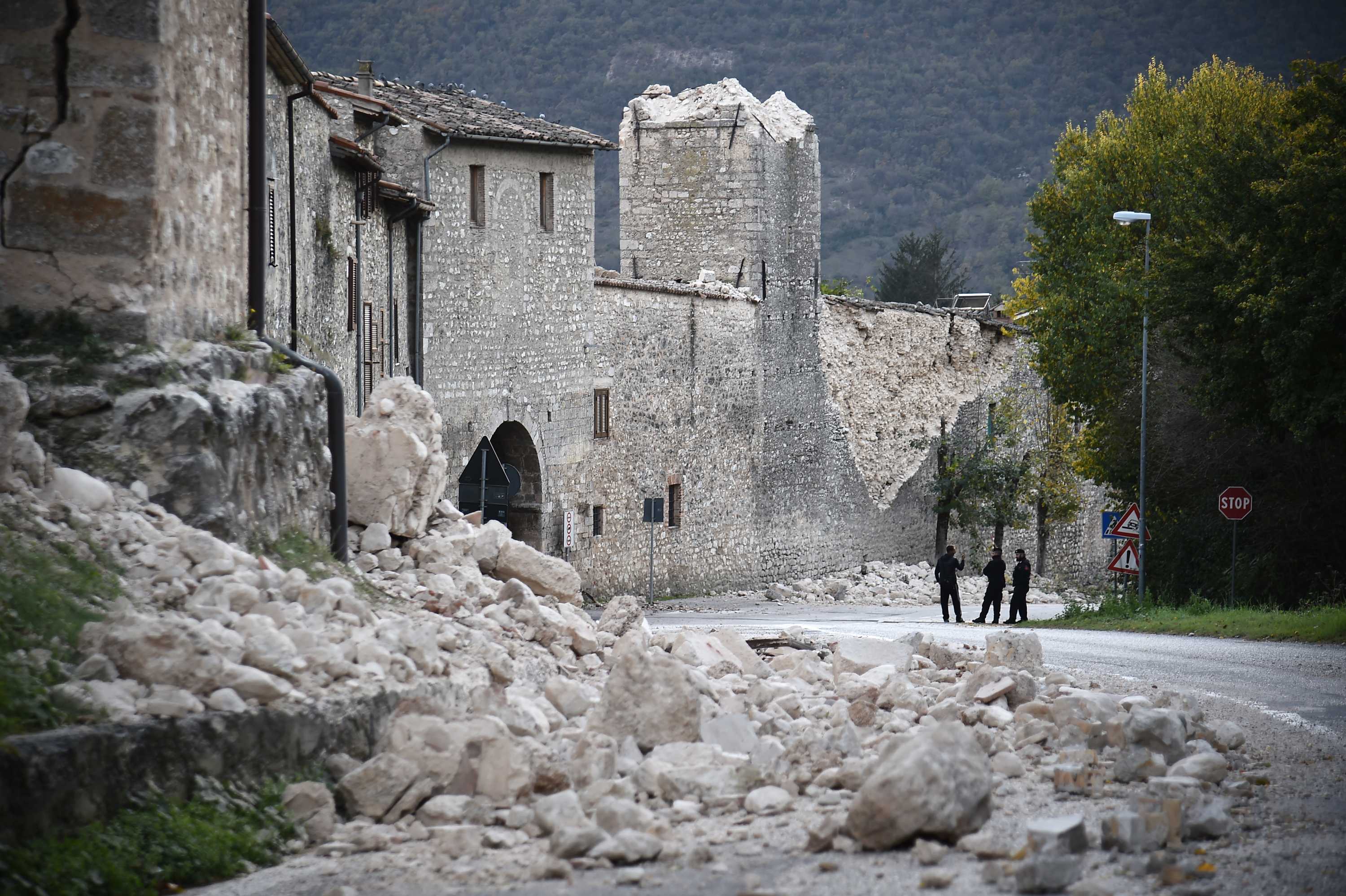 Vila de Norcia foi uma das mais afetadas pelo terremoto do dia 30 de outubro (Filippo Monteforte/AFP) Vila de Norcia foi uma das mais afetadas pelo terremoto do dia 30 de outubro (Filippo Monteforte/AFP)