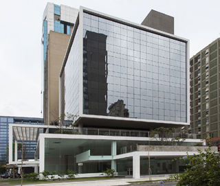 Morre Carlos Bratke, um dos mais importantes arquitetos brasileiros Morre Carlos Bratke, um dos mais importantes arquitetos brasileiros