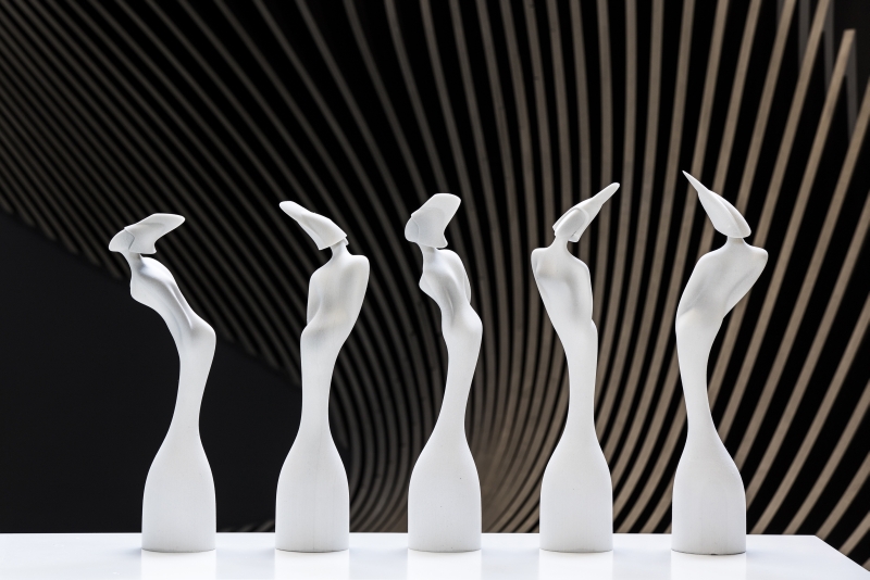 Estatueta desenhada por Zaha Hadid será entregue aos vencedores do Brit Awards na noite desta quarta-feira (22). Foto: Zaha Hadid Architects/Luke Hayes/Divulgação