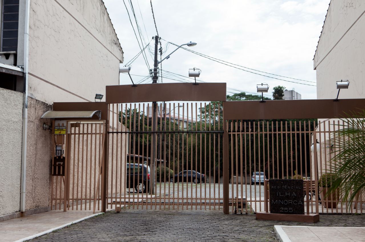 Fachada do Condomínio Residencial Ilha de Minorca, condenado por danos ambientais. Foto: André Rodrigues/Gazeta do Povo