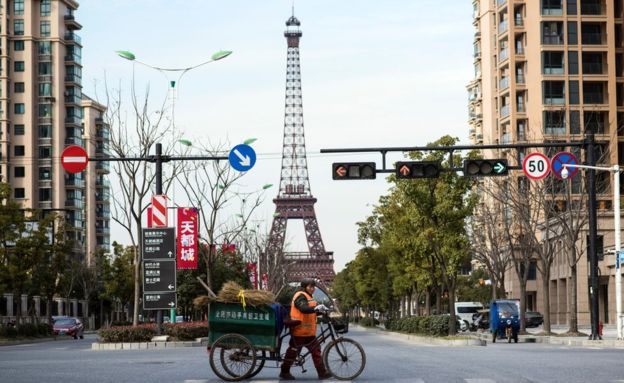 Cópias chinesas chegam à arquitetura e o resultado é bizarro Cópias chinesas chegam à arquitetura e o resultado é bizarro
