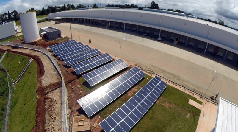 Parque logístico da Renault, em Quatro Barras, é o primeiro do Paraná a receber o selo AQUA-HQE. Foto: Divulgação/TRX. Parque logístico da Renault, em Quatro Barras, é o primeiro do Paraná a receber o selo AQUA-HQE. Foto: Divulgação/TRX.