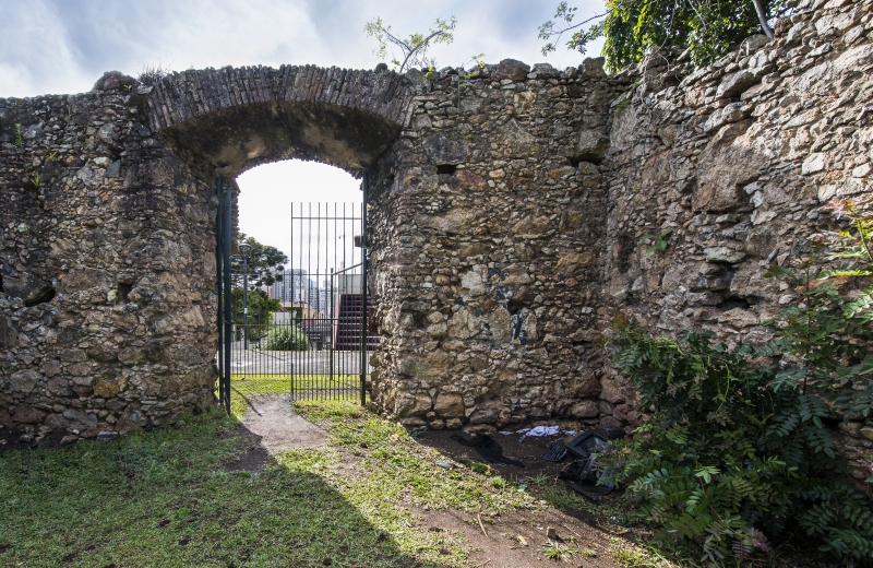 A história das “falsas” Ruínas de São Francisco, marco na paisagem de Curitiba A história das “falsas” Ruínas de São Francisco, marco na paisagem de Curitiba