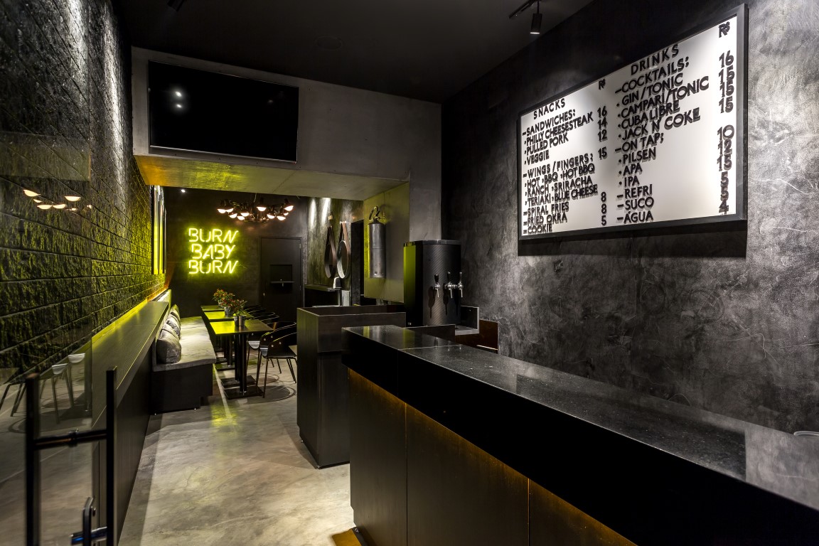 Minibar em Curitiba traz atmosfera underground de Nova York Minibar em Curitiba traz atmosfera underground de Nova York