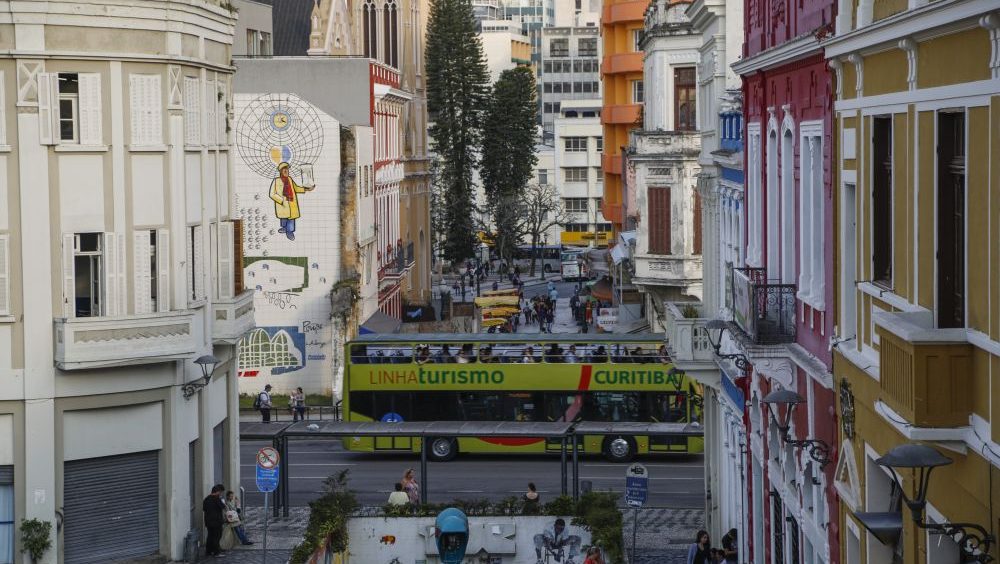 Arquitetos de Curitiba se oferecem para viabilizar primeiros concursos para obras públicas Foto: Arquivo/Gazeta do Povo