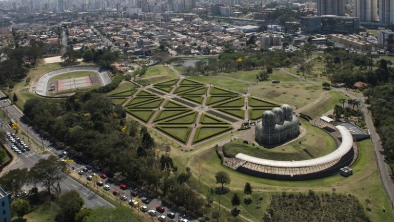 Grupo de arquitetos pretende obter mil assinaturas para pleitear encontro com prefeito Rafael Greca no início de 2018.
Foto: Divulgação