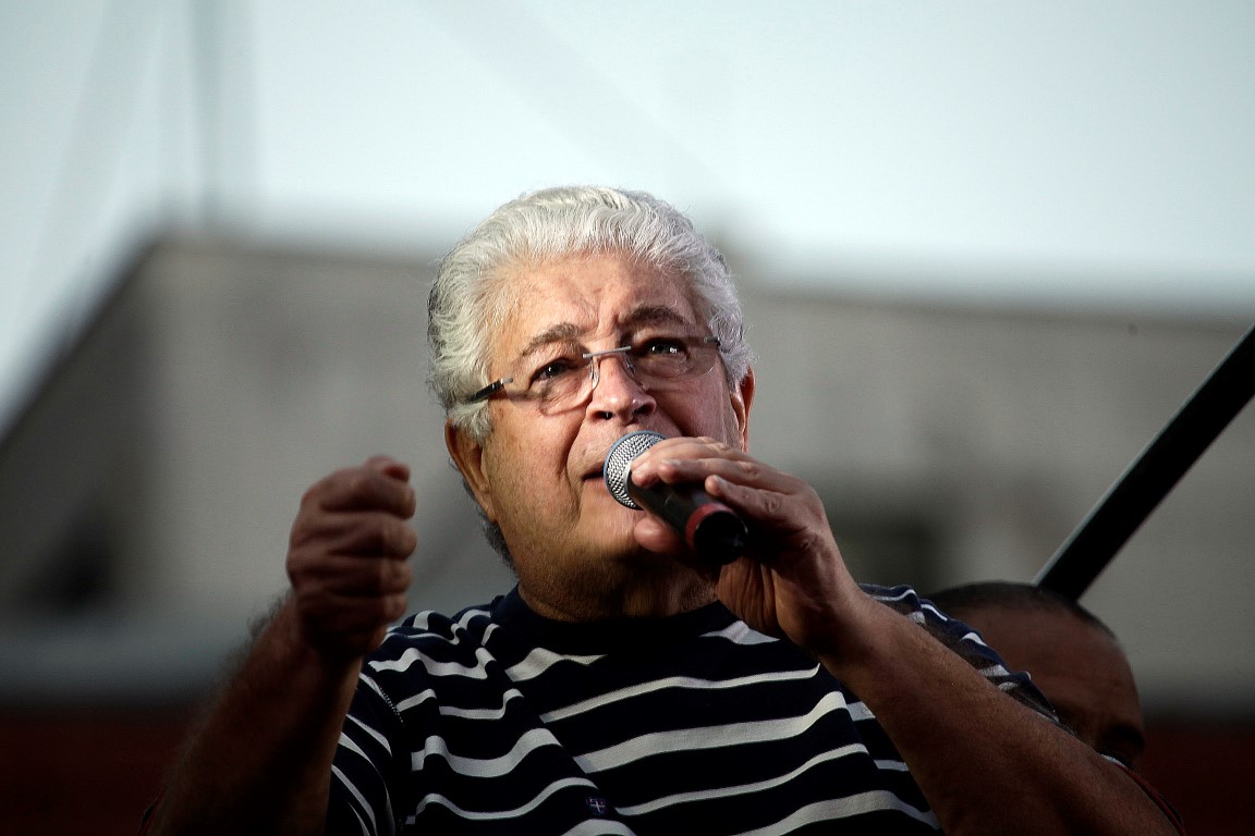 13-09-2017 - Requião fala no comício de apoio ao Lula. 13-09-2017 - Requião fala no comício de apoio ao Lula.