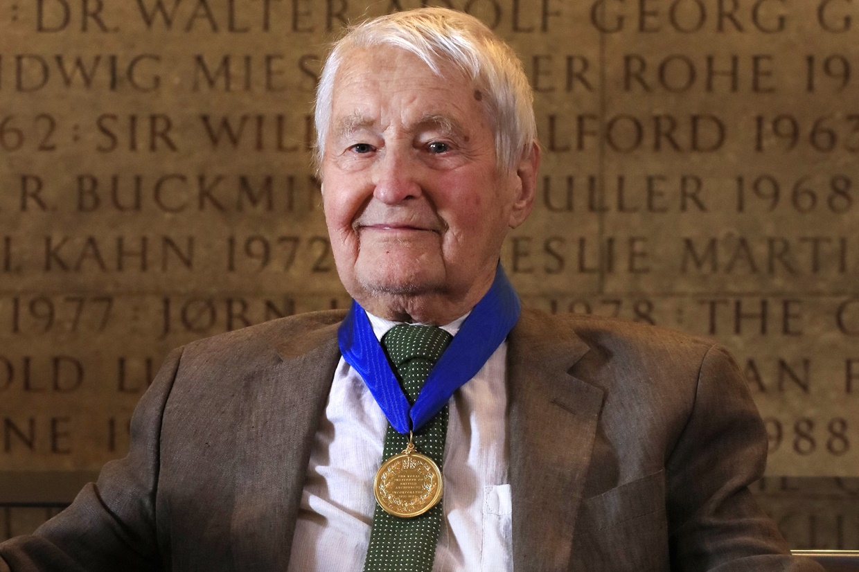 Morre aos 88 anos grande nome da arquitetura britânica Morre aos 88 anos grande nome da arquitetura britânica