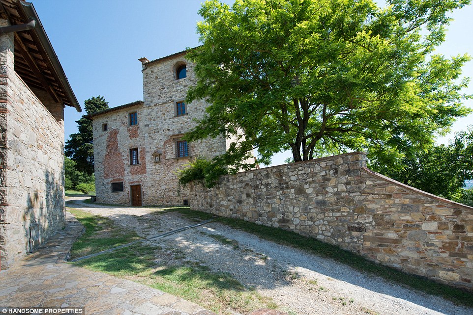 Casa de Michelangelo, antiga vila da Toscana, está à venda por R$ 30 milhões Casa de Michelangelo, antiga vila da Toscana, está à venda por R$ 30 milhões
