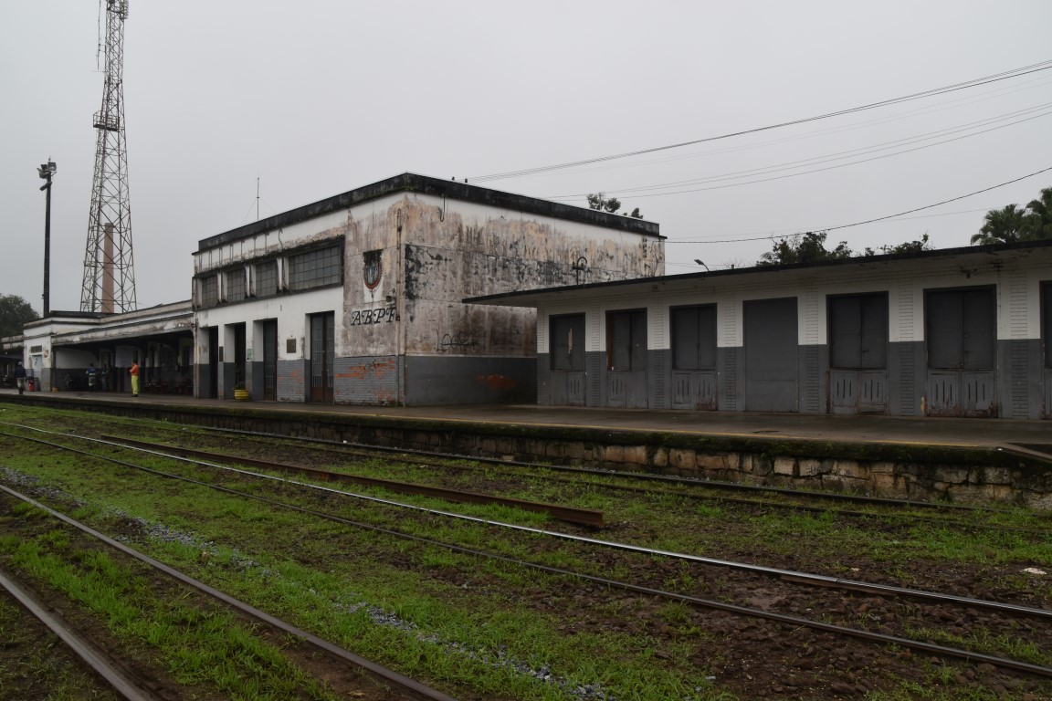 Bastante danificada, estação ferroviária de Morretes vai ser completamente restaurada Bastante danificada, estação ferroviária de Morretes vai ser completamente restaurada