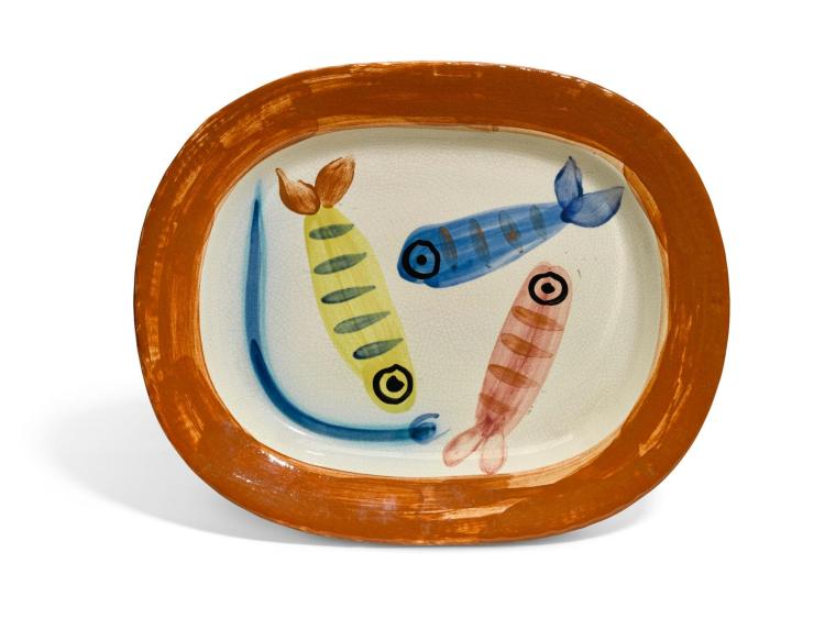 Peça "Quatre poissons polychromés" tem 39cm de diâmetro e foi pintada em 1947. Foto: divulgação Peça "Quatre poissons polychromés" tem 39cm de diâmetro e foi pintada em 1947. Foto: divulgação
