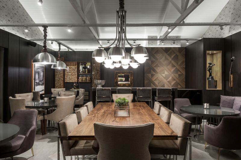 Bistrô e Bar, do arquiteto Eduardo Mourão, mescla elementos clássicos com o contemporâneo. Foto: Eduardo Macarios
