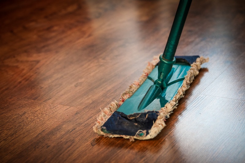 6 passos para fazer a limpeza pós-obra sem causar estragos