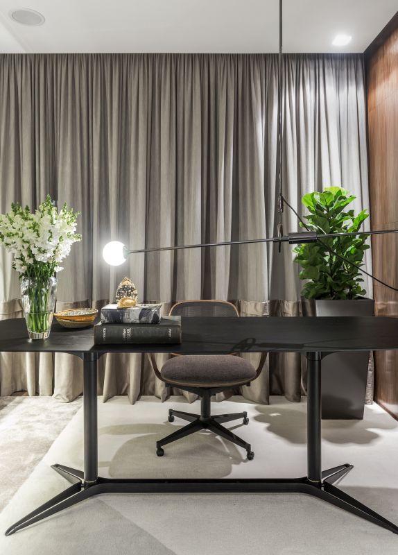 Home Office, da arquiteta Michele Krauspenhar. Foto: Eduardo Macarios Home Office, da arquiteta Michele Krauspenhar. Foto: Eduardo Macarios