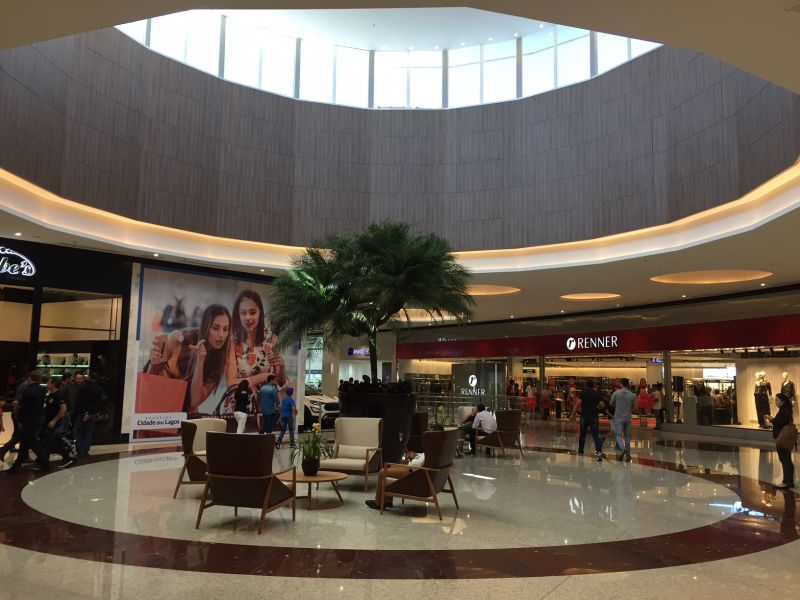 Com inauguração de shopping, megabairro começa a ganhar forma em cidade do interior do PR Com inauguração de shopping, megabairro começa a ganhar forma em cidade do interior do PR