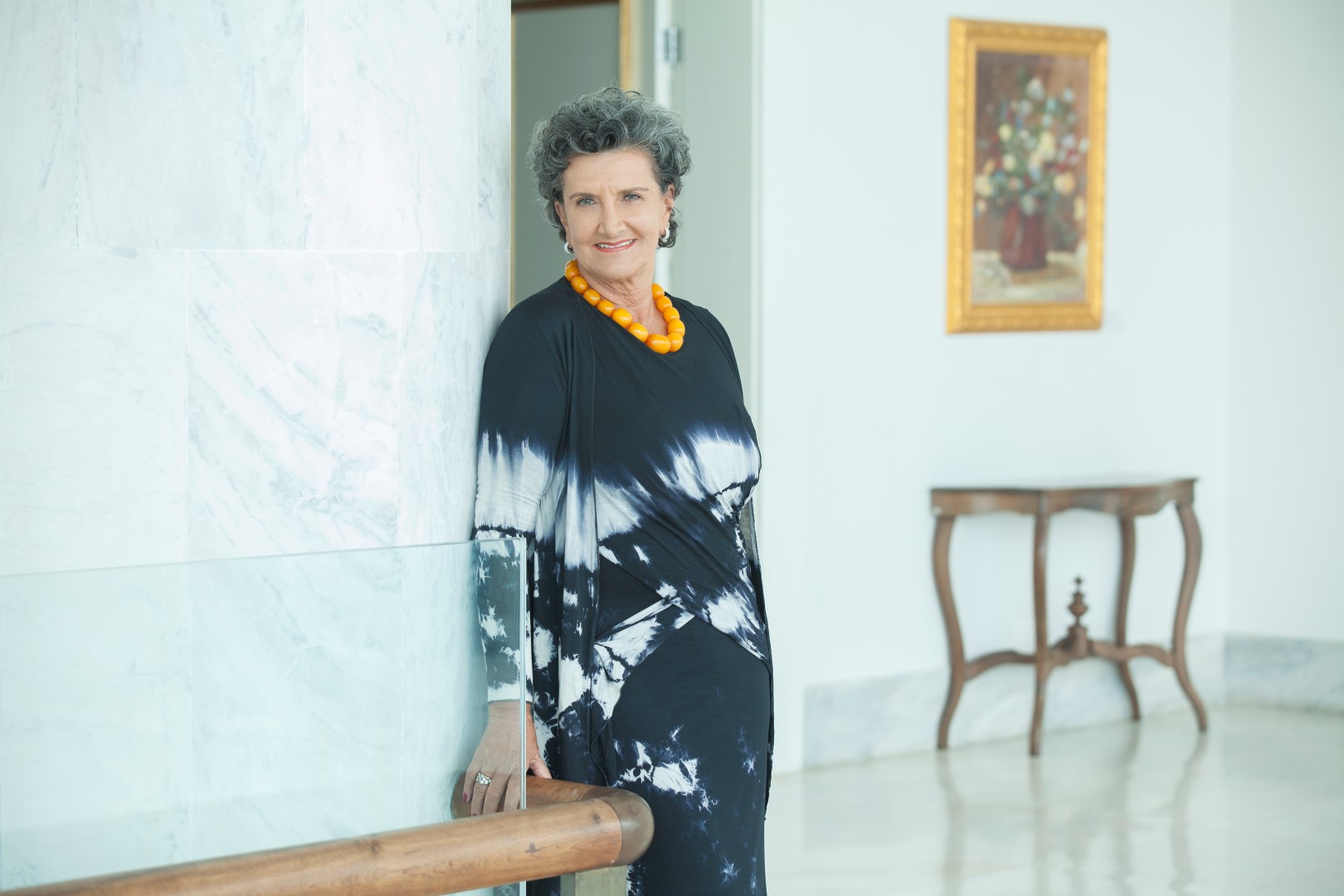 A diretora da Casa Cor Paraná celebra os 25 anos da mostra. A diretora da Casa Cor Paraná celebra os 25 anos da mostra.