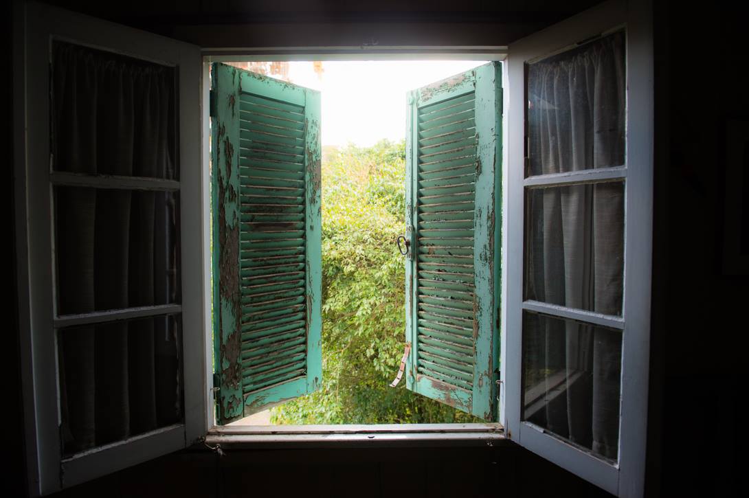 Projeto inédito reúne detalhes de mais de 100 casas de madeira de Curitiba Projeto inédito reúne detalhes de mais de 100 casas de madeira de Curitiba