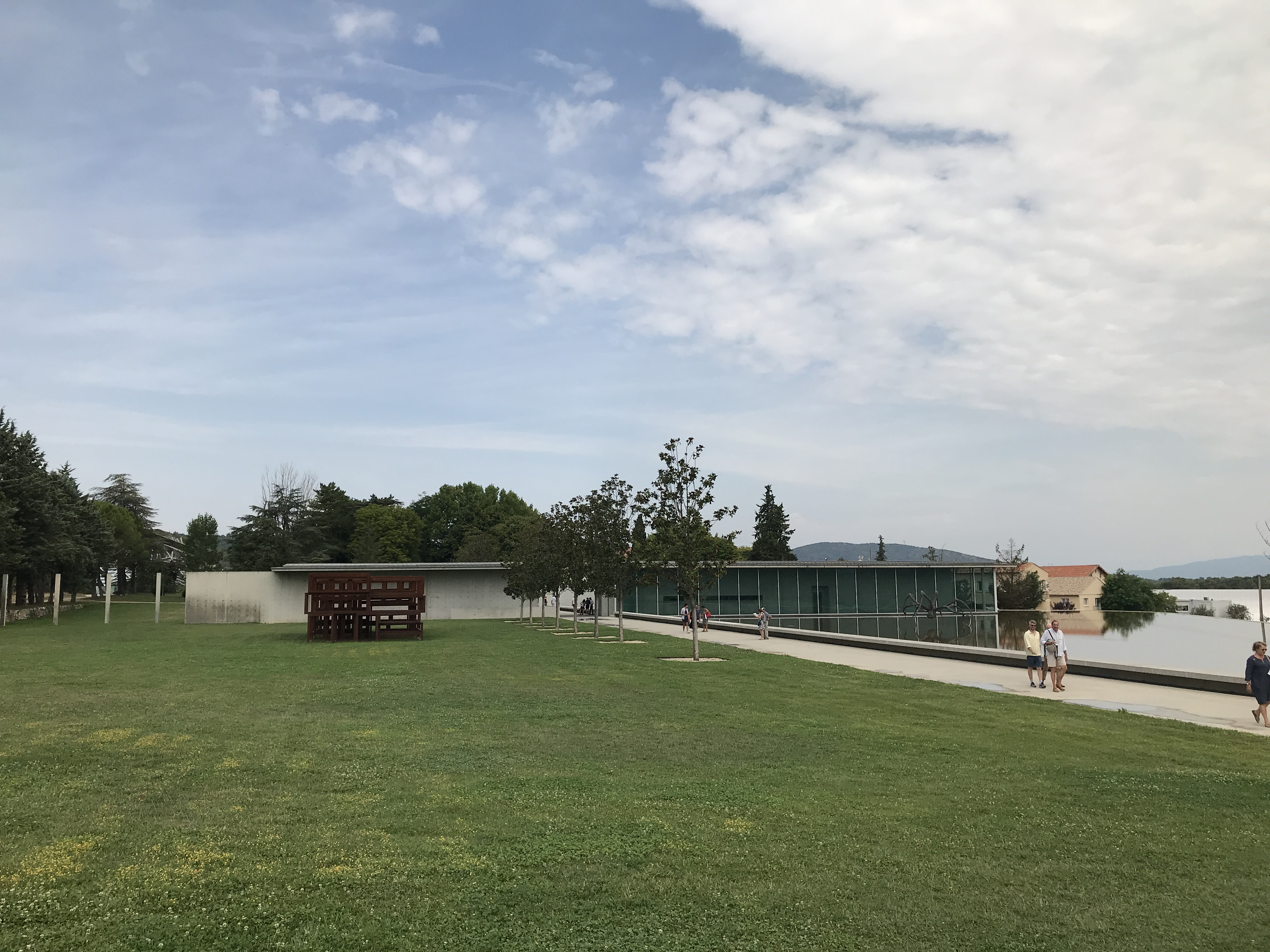  Château La Coste, na França, é um refúgio para os amantes de arquitetura, arte e vinhos. Fotos: Daniela Burarello. 