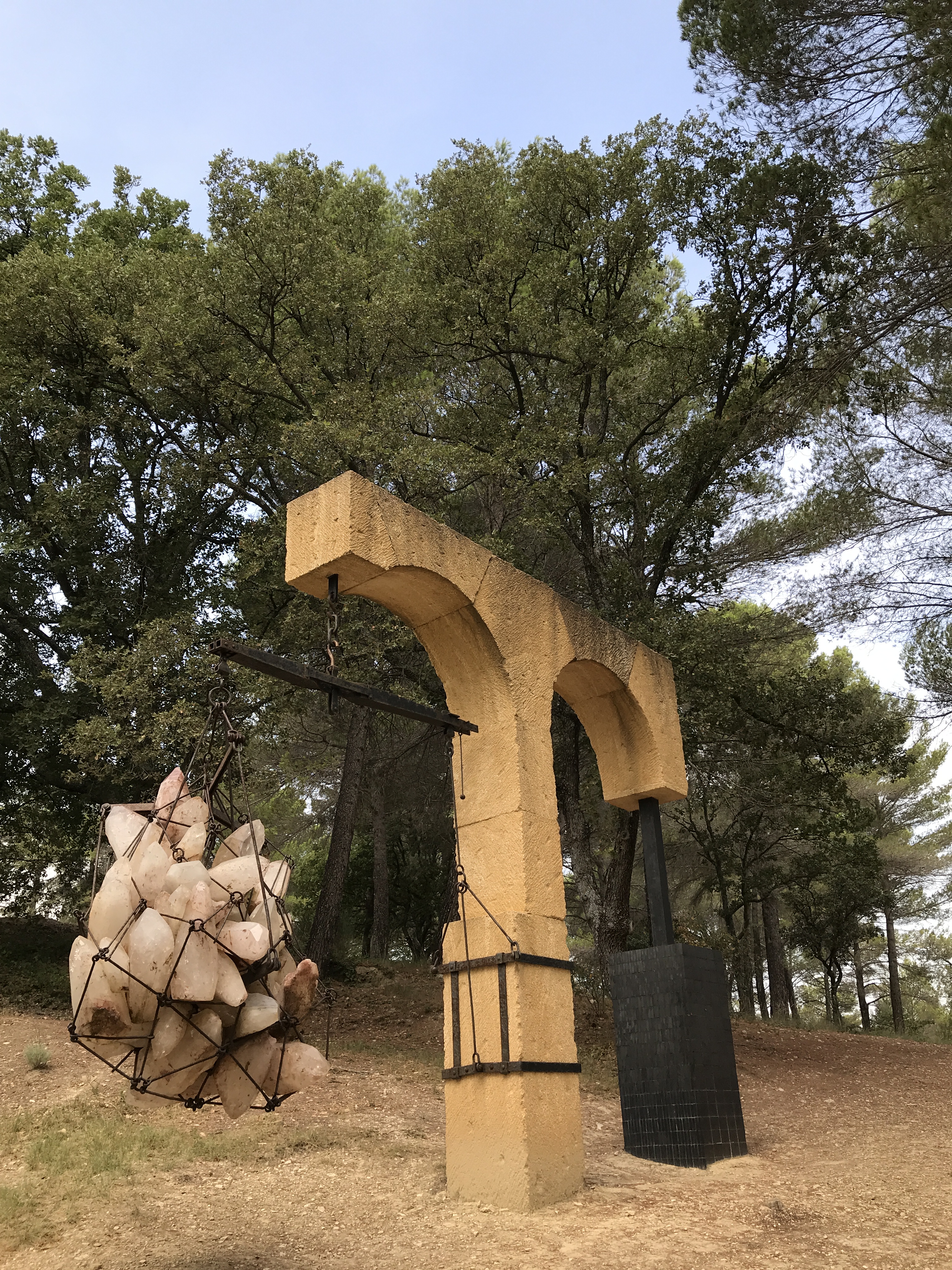 Um passeio pelo incrível vinhedo repleto de arte e arquitetura no sul da França Um passeio pelo incrível vinhedo repleto de arte e arquitetura no sul da França