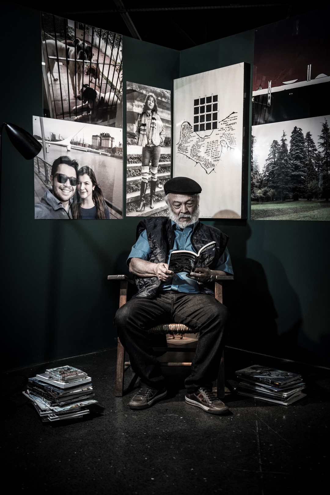 Canto de leitura de Key Imaguire Jr. foi reproduzido na exposição que fica em cartaz até novembro no MuMA. Foto: Leticia Akemi / Gazeta do Povo Canto de leitura de Key Imaguire Jr. foi reproduzido na exposição que fica em cartaz até novembro no MuMA. Foto: Leticia Akemi / Gazeta do Povo