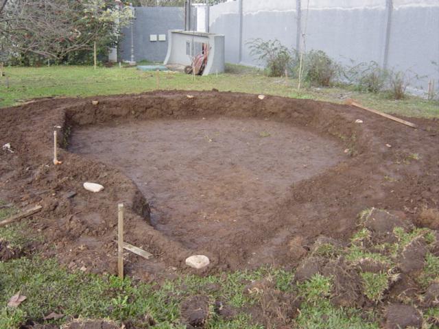 Montar um lago artificial para compor o jardim é mais fácil do que você imagina Montar um lago artificial para compor o jardim é mais fácil do que você imagina