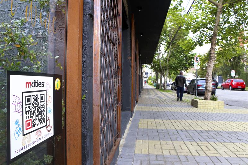 Prudente de Moraes vira cobaia de projeto que quer transformar a alameda em rua tecnológica Prudente de Moraes vira cobaia de projeto que quer transformar a alameda em rua tecnológica