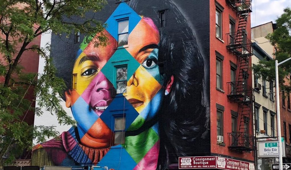 Artista brasileiro é eleito personalidade do ano em Nova York O artista Eduardo Kobra é eleito uma das personalidades do ano de 2018 em Nova York pelo guia cultural Time Out. Foto: Eduardo Kobra/Instagram/Reprodução