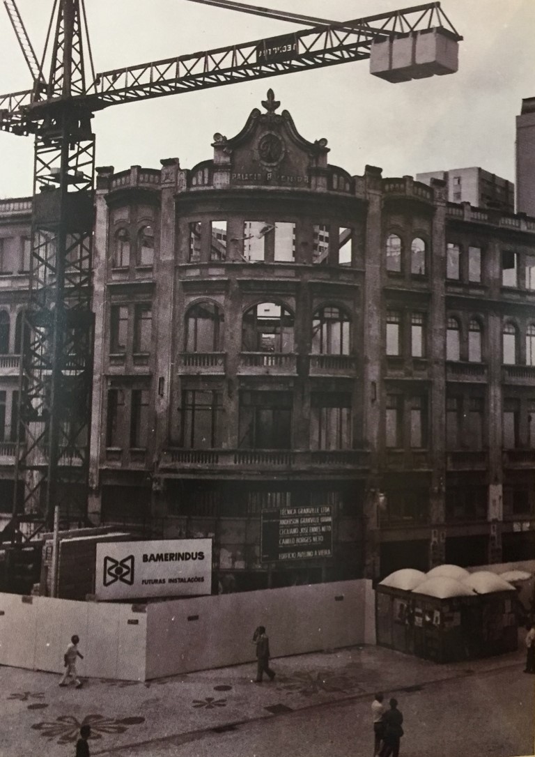 Ícone do Natal curitibano, Palácio Avenida quase foi demolido na década de 1970 Ícone do Natal curitibano, Palácio Avenida quase foi demolido na década de 1970