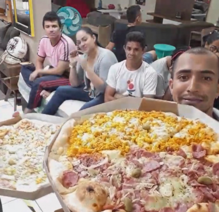 “BBB de Rondônia”: loja de móveis faz prova de resistência valendo uma cama king size e bomba na internet “BBB de Rondônia”: loja de móveis faz prova de resistência valendo uma cama king size e bomba na internet