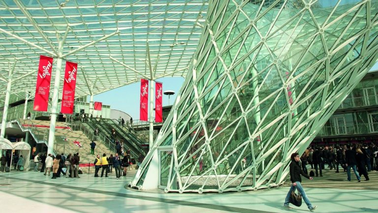 Design brasileiro tem acolhida sempre muito positiva em Milão. Foto: Divulgação
