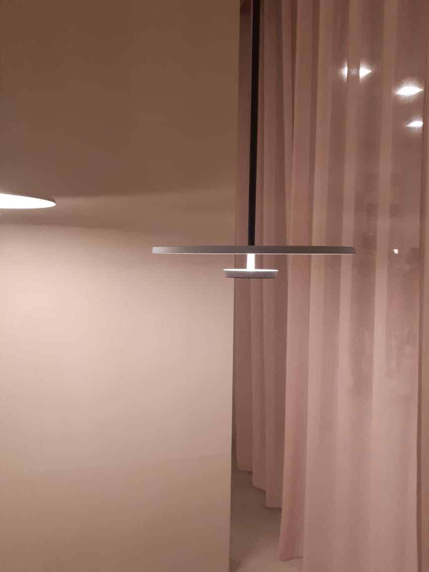 10 luminárias minimalistas lançadas na Semana de Design de Milão 2019 10 luminárias minimalistas lançadas na Semana de Design de Milão 2019