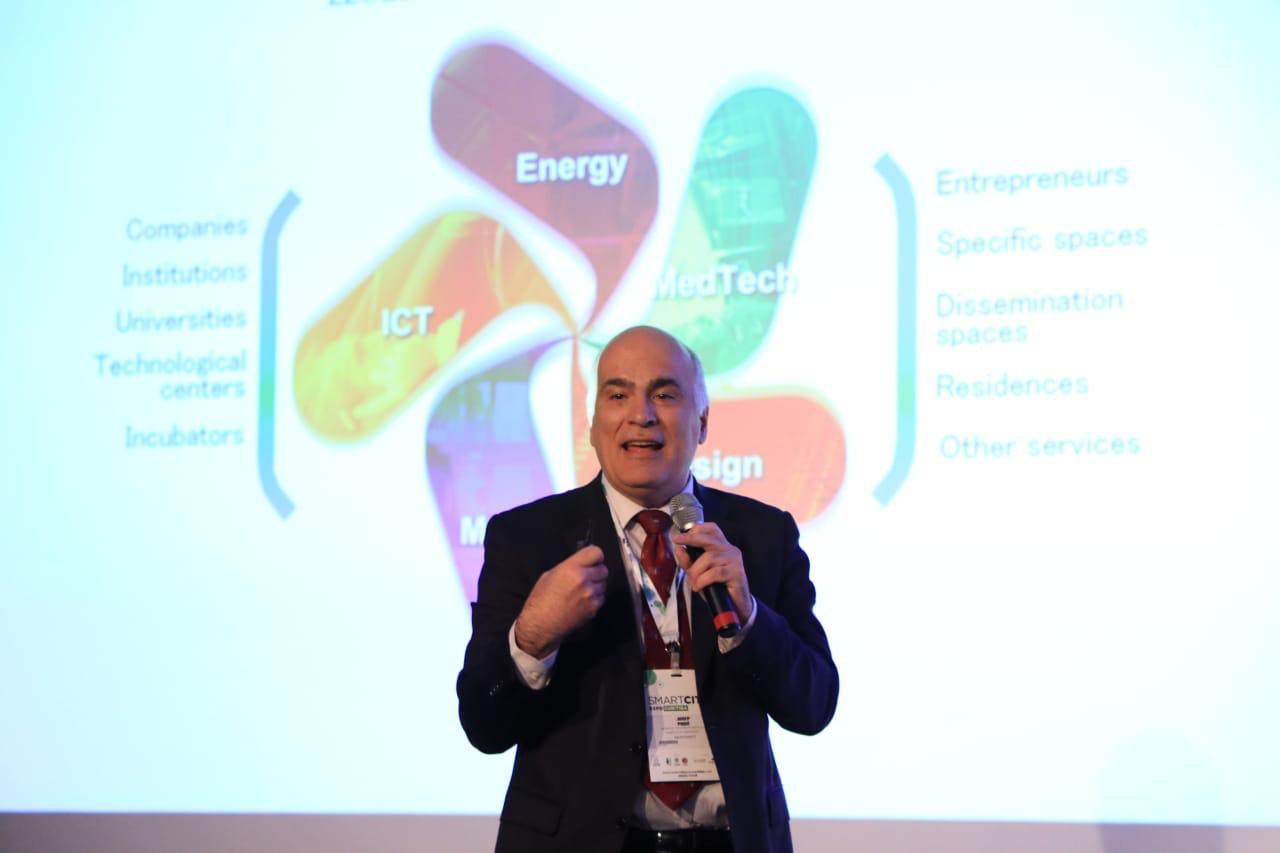 Josep Pique, ex-CEO da 22@Barcelona, foi um dos destaques entre os palestrantes da Smart City Expo Curitiba 2019, que aconteceu em março. Foto: Michel Willian/Gazeta do Povo Josep Pique, ex-CEO da 22@Barcelona, foi um dos destaques entre os palestrantes da Smart City Expo Curitiba 2019, que aconteceu em março. Foto: Michel Willian/Gazeta do Povo