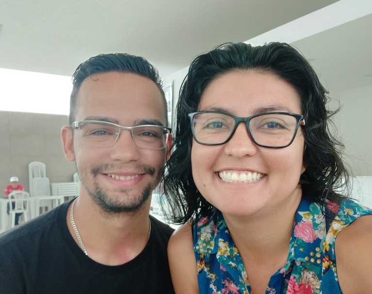 Conheça o casal brasileiro que mora sozinho na 1ª smart city social do mundo Conheça o casal brasileiro que mora sozinho na 1ª smart city social do mundo