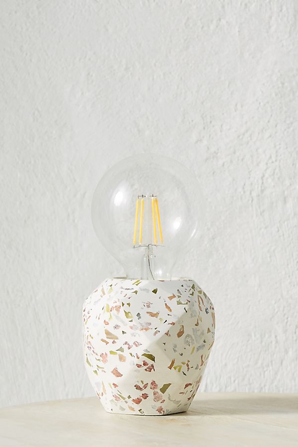 Sabe o granilite dos pisos antigos? Ele voltou repaginado em produtos de design; inspire-se Sabe o granilite dos pisos antigos? Ele voltou repaginado em produtos de design; inspire-se