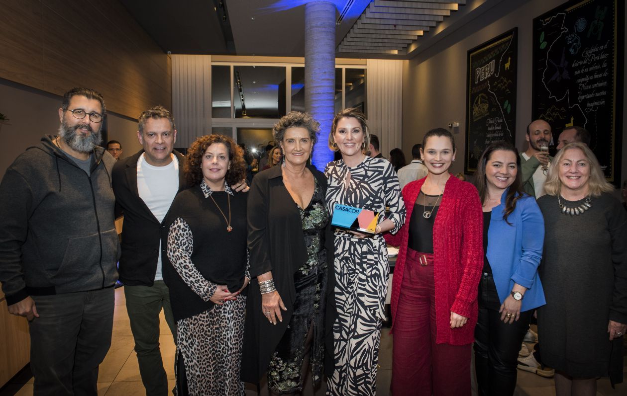 Orlando Ribeiro, Eleutherio Netto, Malu Meyer, Marina Nessi, Flávia Mattar, Daliane Nogueira, Ana Brum e Nereide Michel. Orlando Ribeiro, Eleutherio Netto, Malu Meyer, Marina Nessi, Flávia Mattar, Daliane Nogueira, Ana Brum e Nereide Michel.