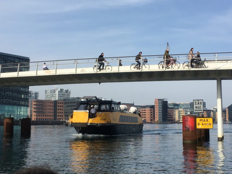 Copenhague: a capital da Dinamarca encabeça a lista de cidades com melhores condições para o uso da bicicleta. Foto: Divulgação