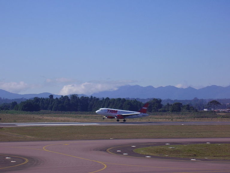 Aeroporto Internacional das Cataratas, em Foz do Iguaçu será o mais sustentável do Brasil com a inclusão de medidas para geração de energia e reaproveitamento de água. Foto: Reprodução