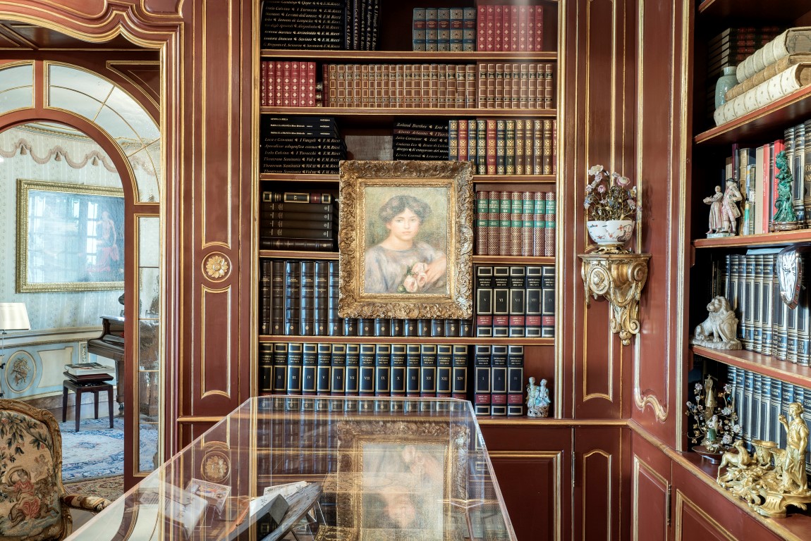 A Renoir painting, “Young Woman with Roses,” hanging in the study at Francesco Federico Cerruti's villa in Rivoli, Italy, May 1, 2019. After Cerruti's death in 2015, an agreement was reached between a foundation he set up and the Castello di Rivoli Museum of Contemporary Art, just outside Turin, to make his remarkable collection accessible to the public. (Alessandro Grassani/The New York Times) A Renoir painting, “Young Woman with Roses,” hanging in the study at Francesco Federico Cerruti's villa in Rivoli, Italy, May 1, 2019. After Cerruti's death in 2015, an agreement was reached between a foundation he set up and the Castello di Rivoli Museum of Contemporary Art, just outside Turin, to make his remarkable collection accessible to the public. (Alessandro Grassani/The New York Times)