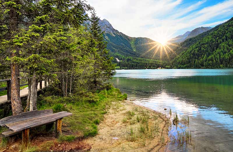 Abra mão do seu celular e ganhe uma viagem gratuita aos alpes italianos Abra mão do seu celular e ganhe uma viagem gratuita aos alpes italianos