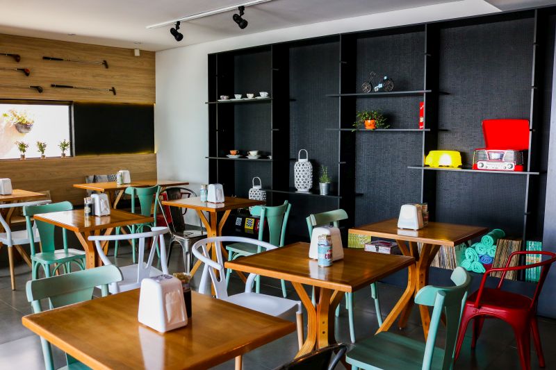 Descubra quais restaurantes, bares e cafés têm a melhor decoração de Curitiba Descubra quais restaurantes, bares e cafés têm a melhor decoração de Curitiba