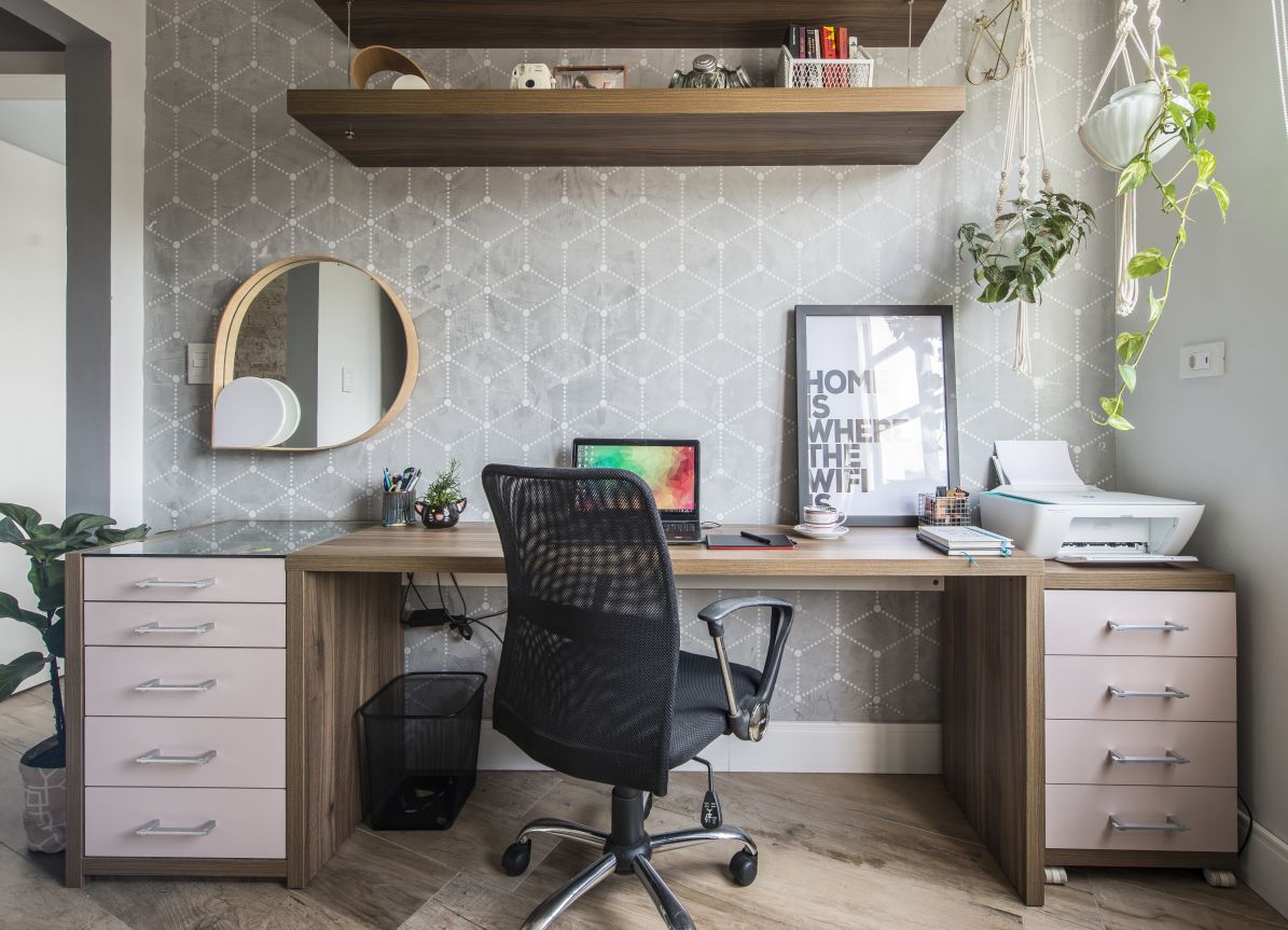 Progressos da reforma e mais detalhes do apartamento são postados por Olivetti no Instagram @meuapartamentinho. Foto: Letícia Akemi/Gazeta do Povo